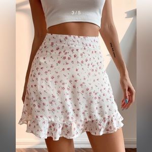 White floral miniskirt